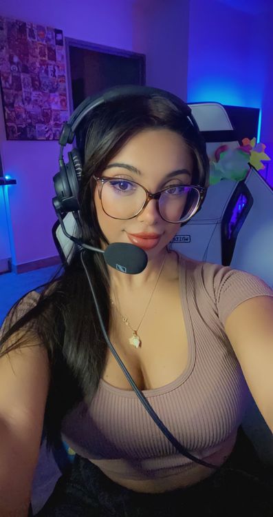 Julia Bayonetta OnlyFans Gros Seins
