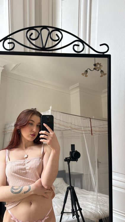 Madelaine Rousset OnlyFans Rousses
